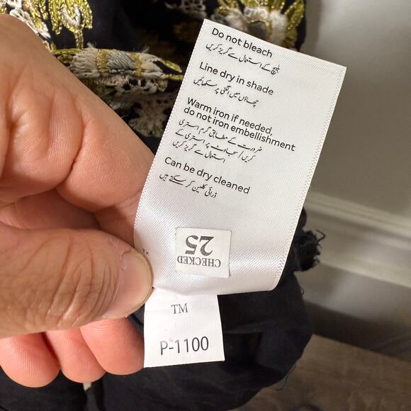 KHAADI Floral Embroidered Cambric Raglan Top Kurta Dress Womens 12 - Picture 8 of 12